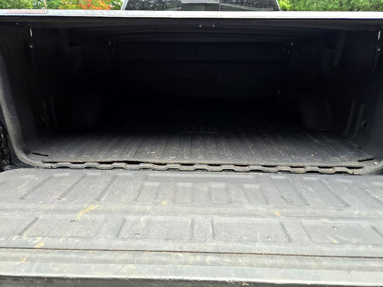 Used 2015 Chevrolet Silverado 1500 LTZ Z71 w/ Midnight Edition image 14