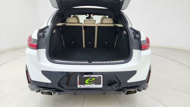 Used 2025 BMW X4 xDrive30i image 14