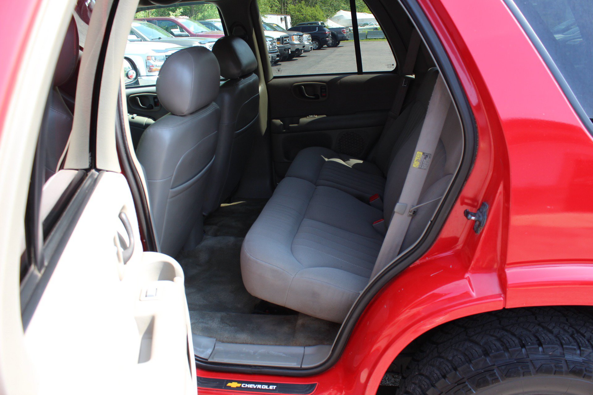 Used 2004 Chevrolet Blazer LS w/ Preferred Equipment Group AWD/4WD image 30