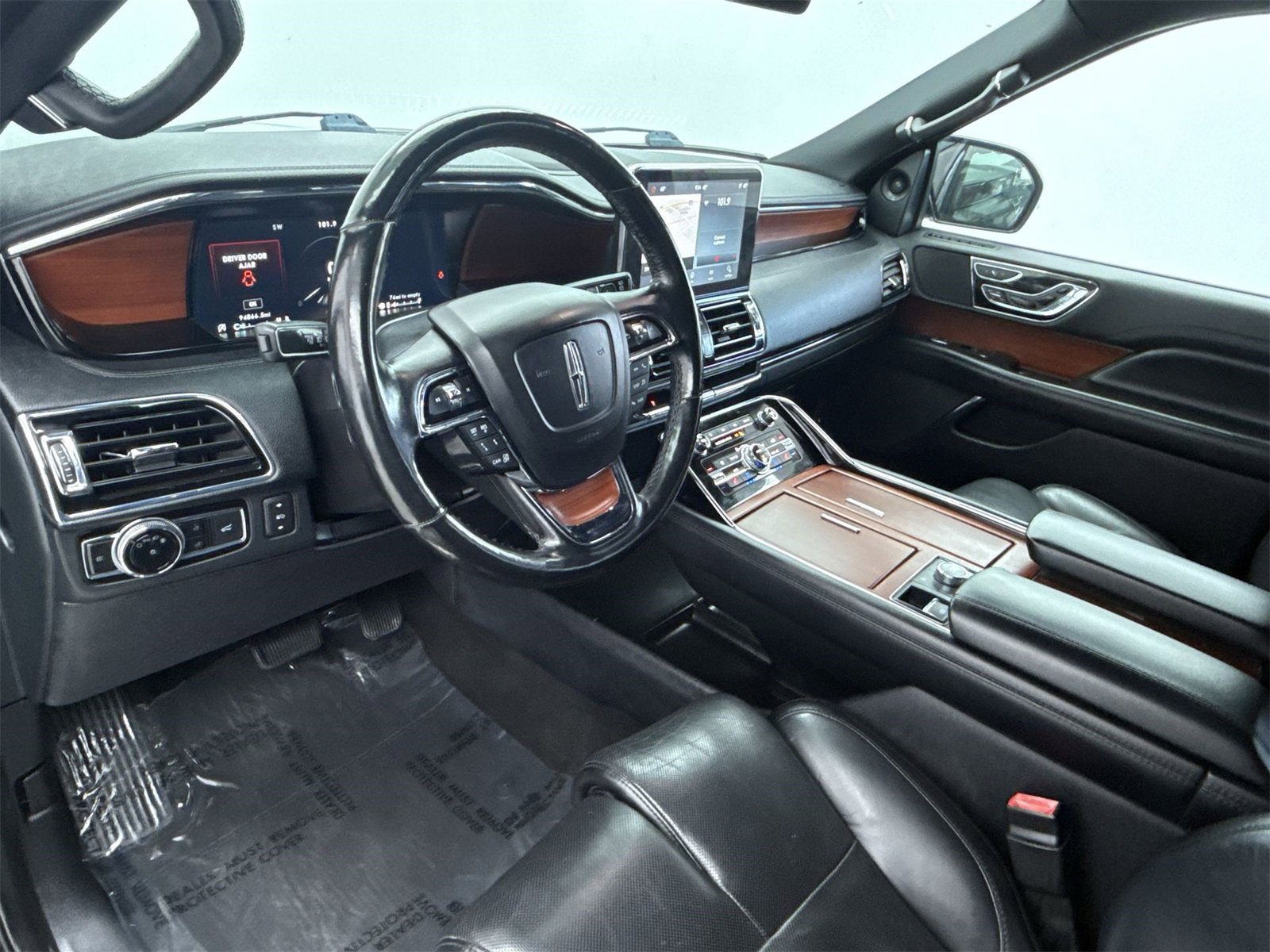 Used 2021 Lincoln Navigator L Reserve image 12