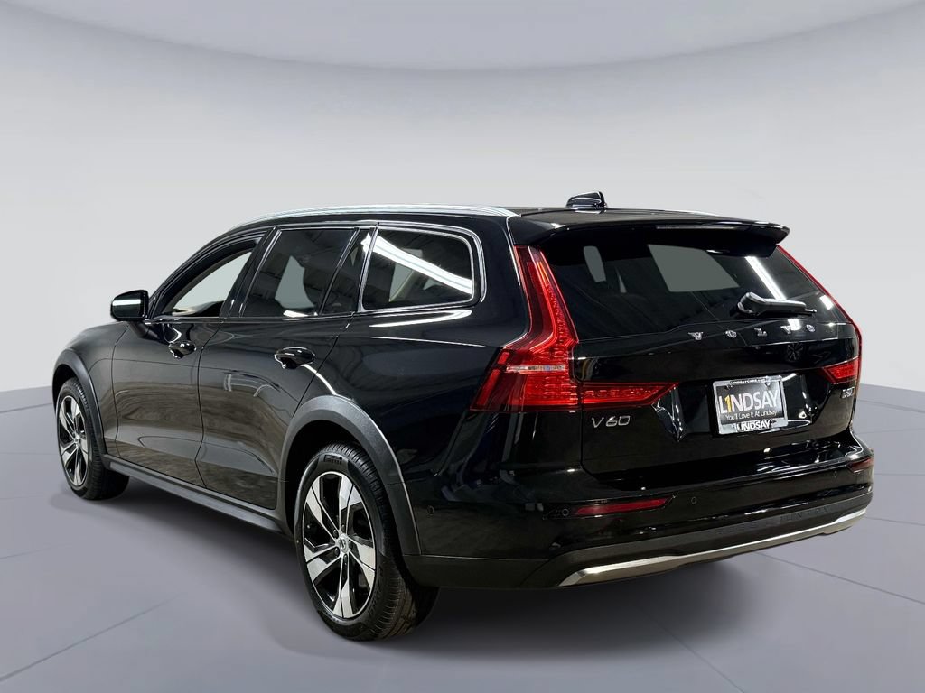Used 2024 Volvo V60 B5 Cross Country Plus AWD/4WD image 12