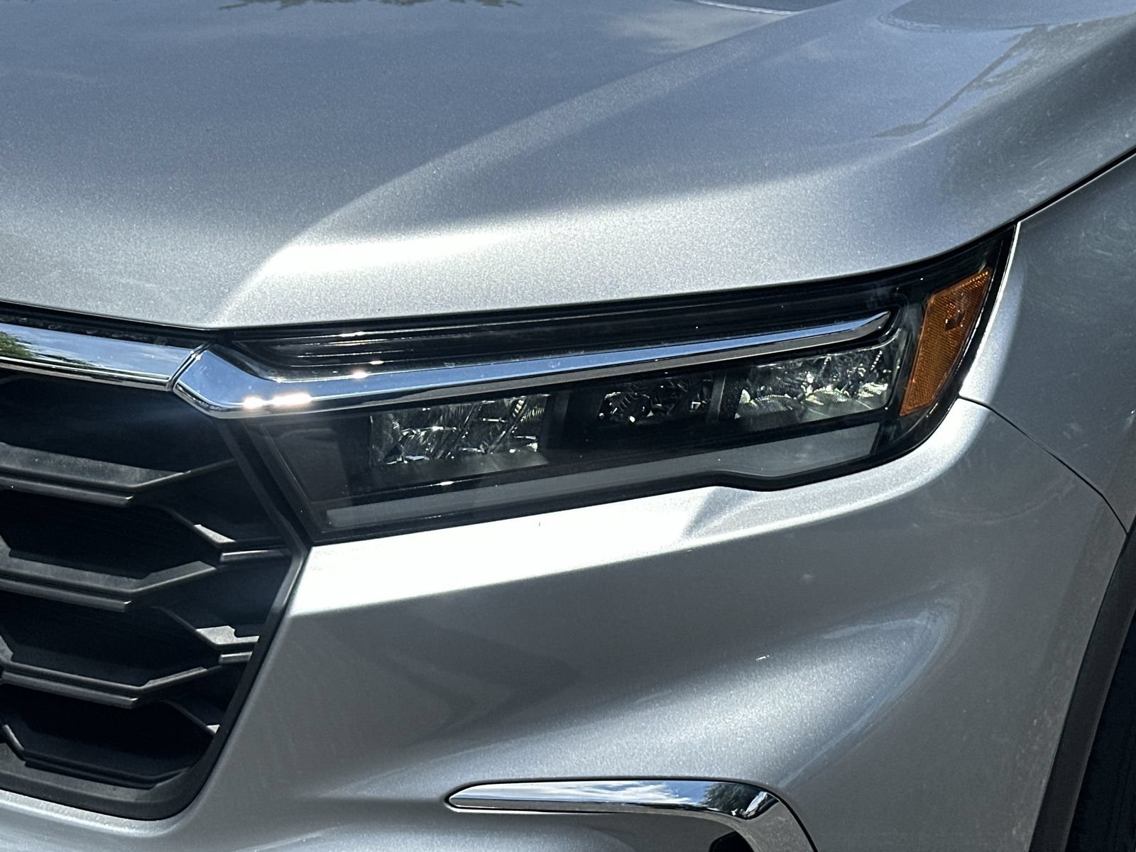 Used 2023 Honda Pilot EX-L image 11