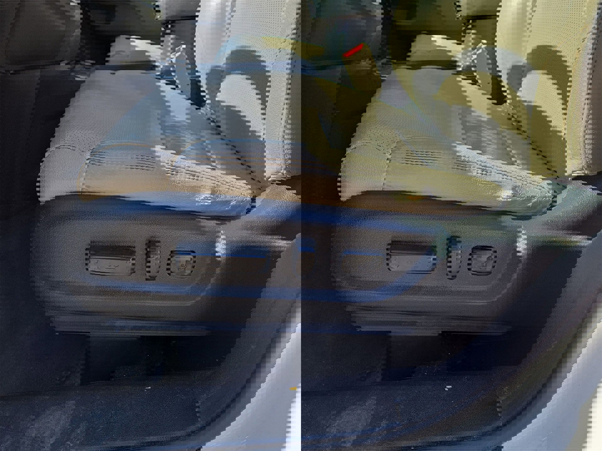 Used 2016 Honda CR-V Touring image 17