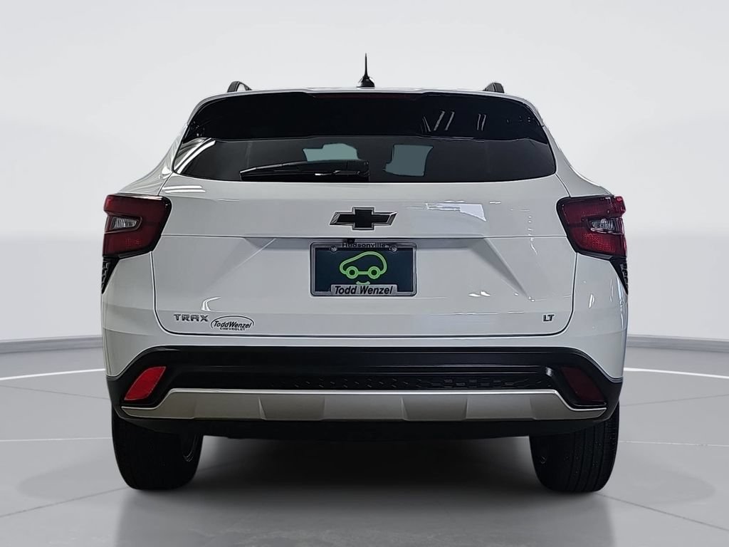 Certified 2024 Chevrolet Trax LT w/ Driver Confidence Package FWD image 5