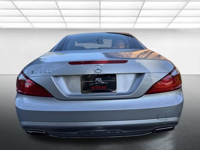 Used 2013 Mercedes-Benz SL 550 image 6