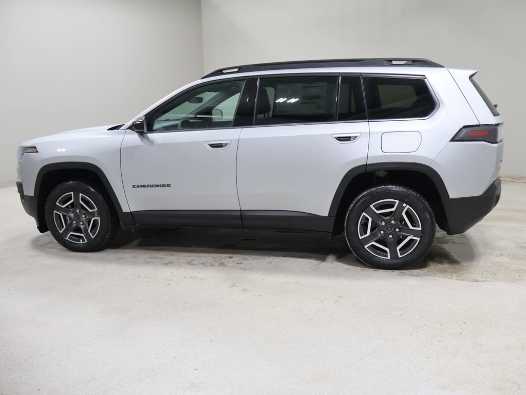 New 2026 Jeep Cherokee Laredo image 4