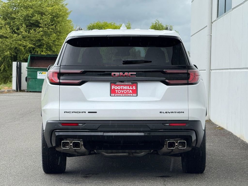 Used 2025 GMC Acadia Elevation w/ Elevation Premium Package AWD/4WD image 6