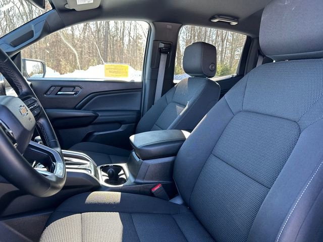 Used 2025 Chevrolet Colorado LT image 36