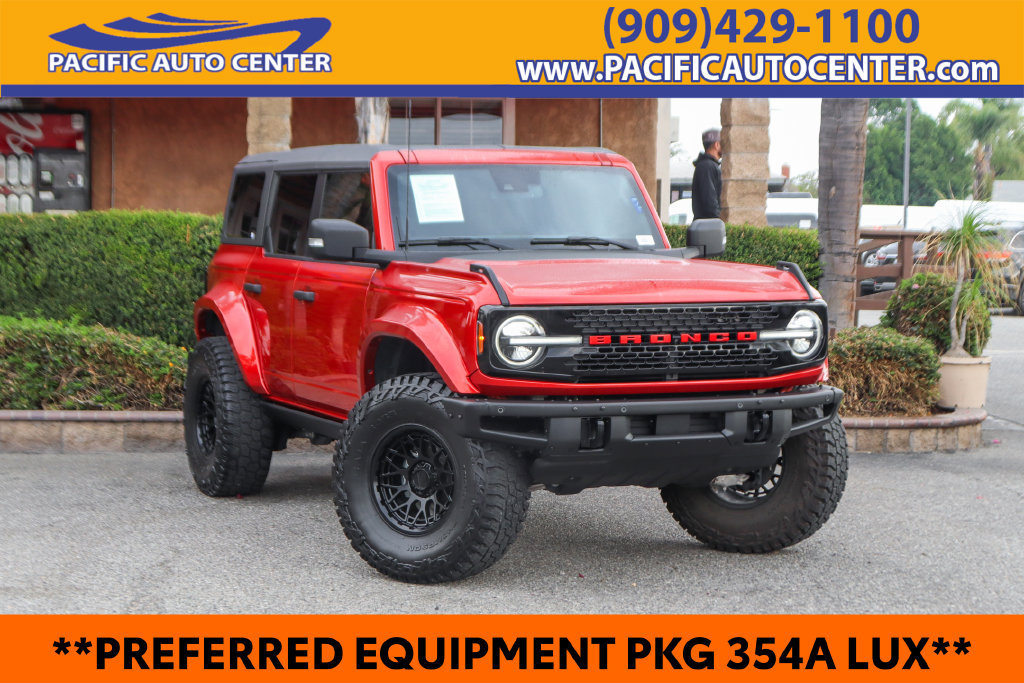 Used 2023 Ford Bronco Wildtrak AWD/4WD image 1