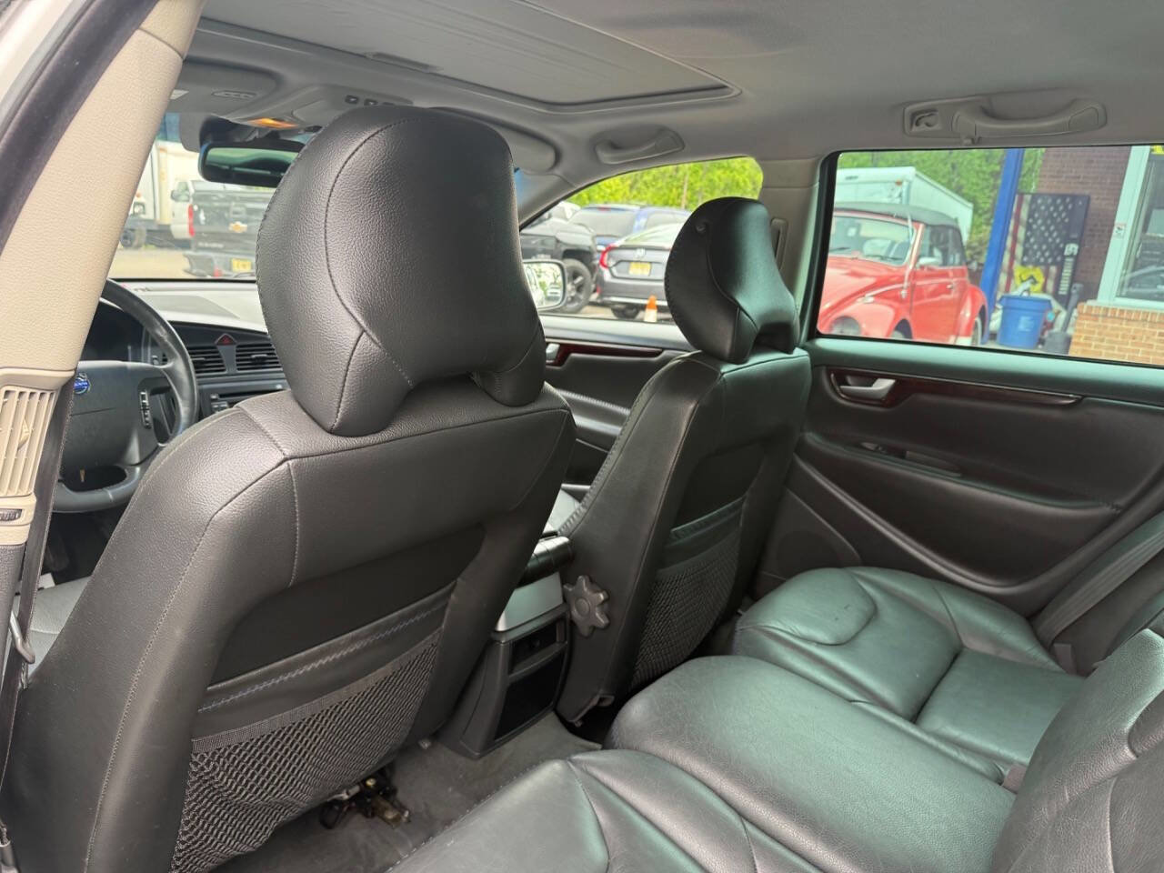 Used 2004 Volvo V70 AWD/4WD image 12