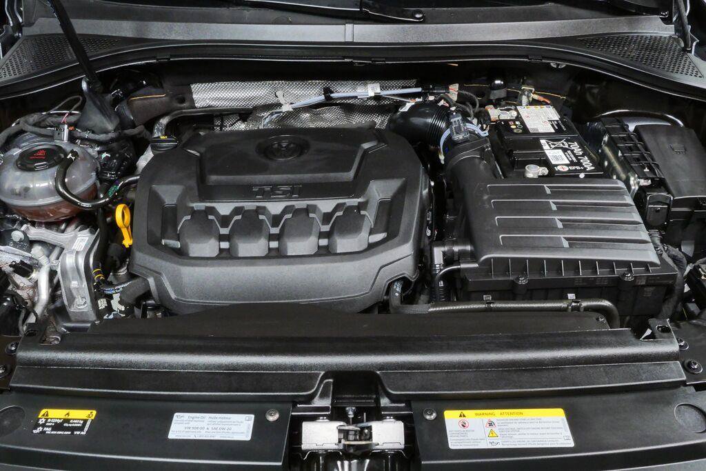 Used 2024 Volkswagen Tiguan SEL R-Line AWD/4WD image 35