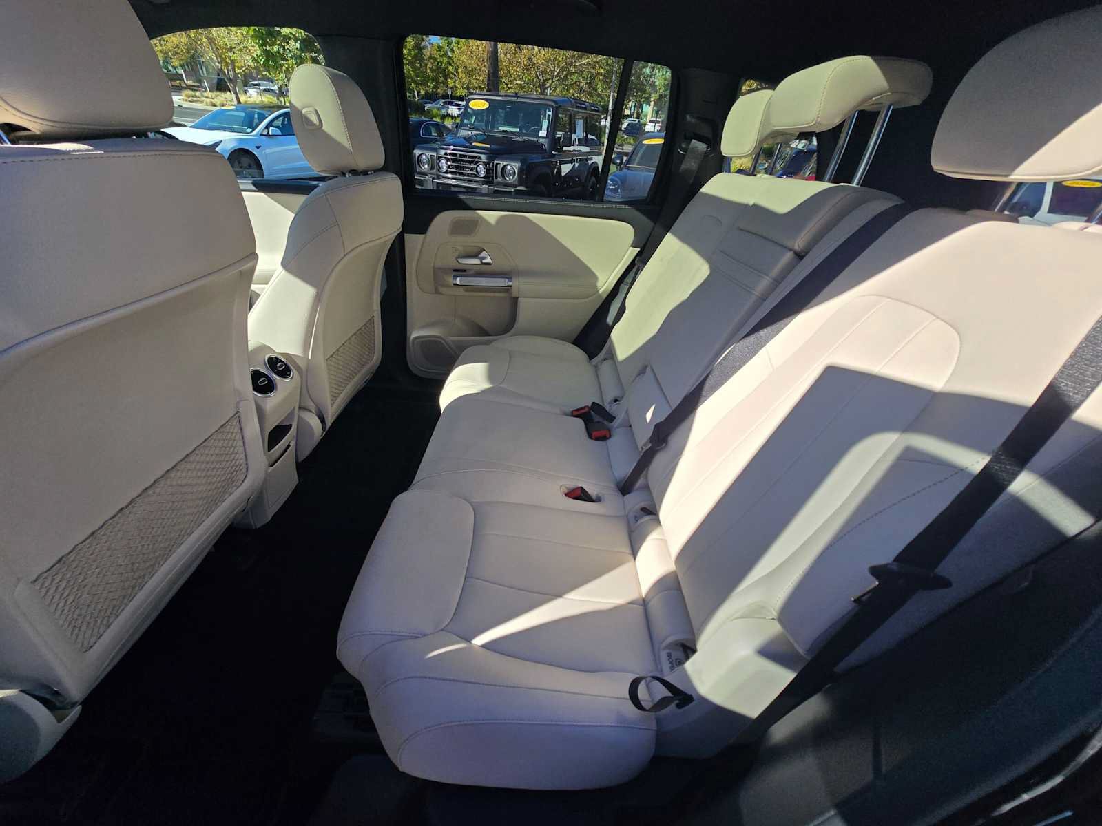 Used 2024 Mercedes-Benz EQB 250+ image 18