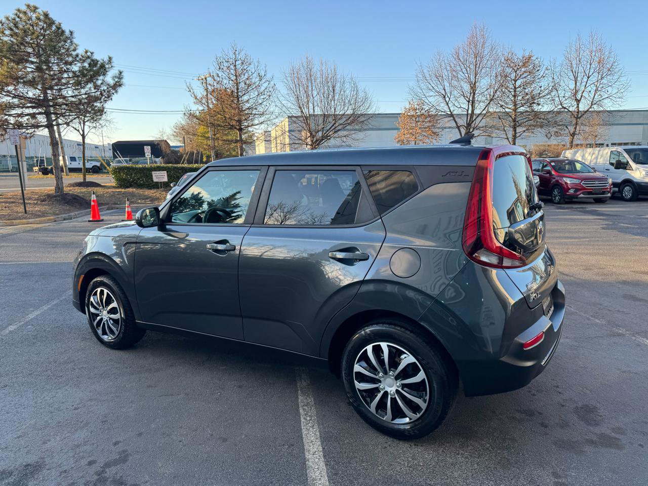 Used 2021 Kia Soul LX image 8