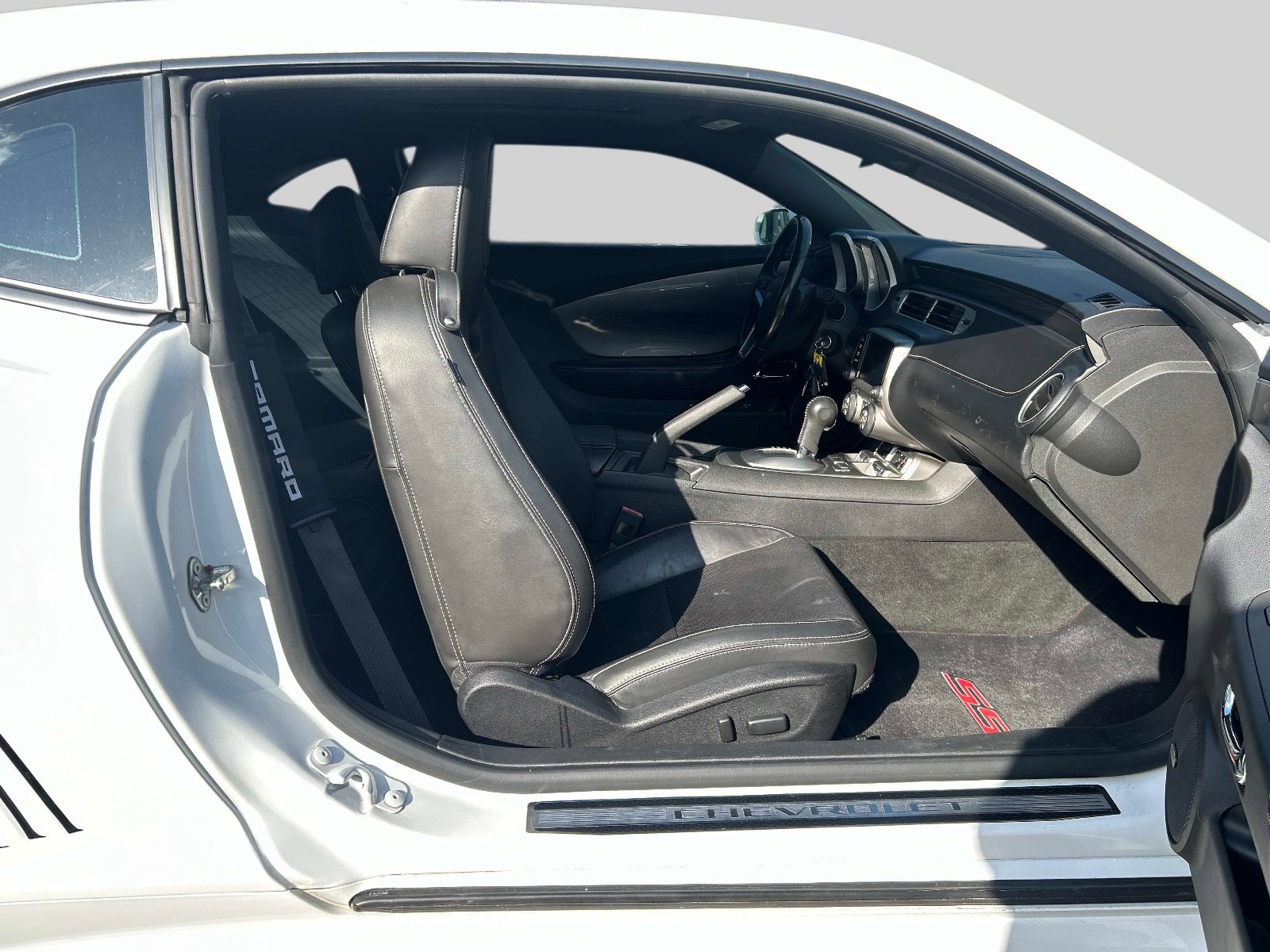 Used 2015 Chevrolet Camaro SS image 12