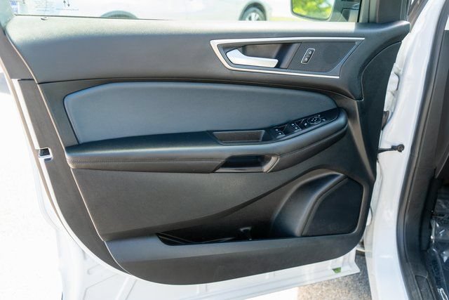 Used 2024 Ford Edge SEL w/ Sport Appearance Package AWD/4WD image 16