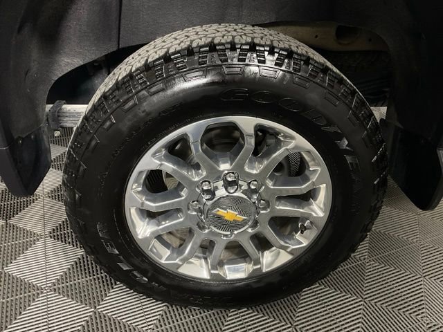 Used 2025 Chevrolet Silverado 2500 LTZ w/ LTZ Convenience Package image 48