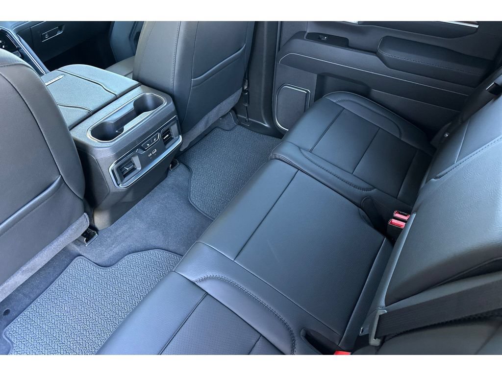 New 2026 GMC Sierra 3500 Denali w/ Technology Package AWD/4WD image 9