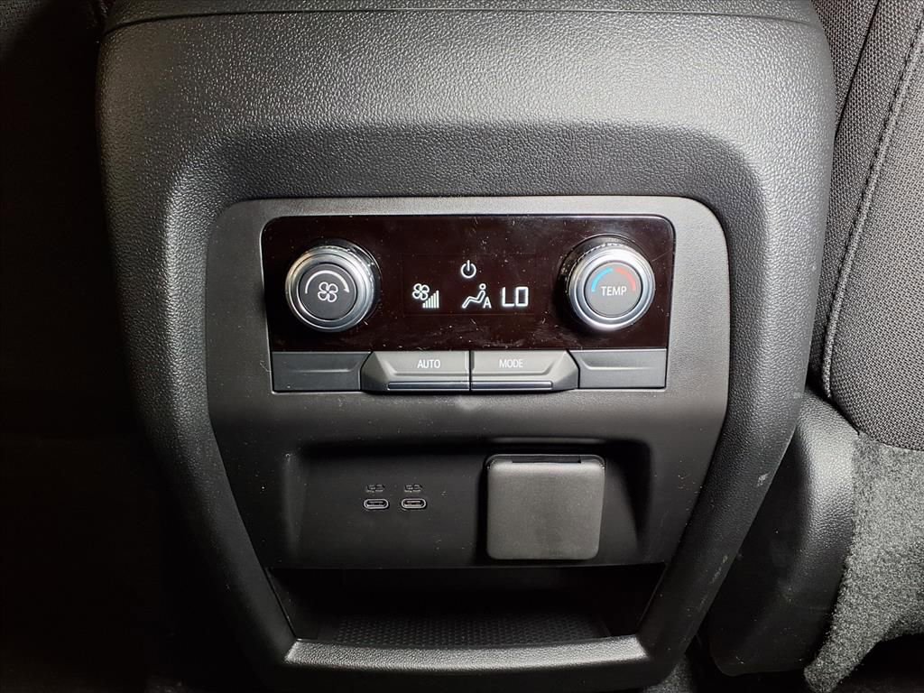 Used 2026 GMC Acadia Elevation image 12