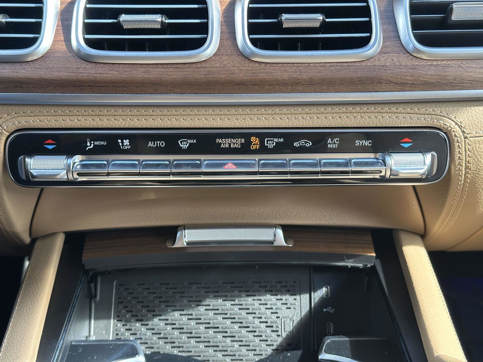 New 2026 Mercedes-Benz GLS 450 4MATIC image 26