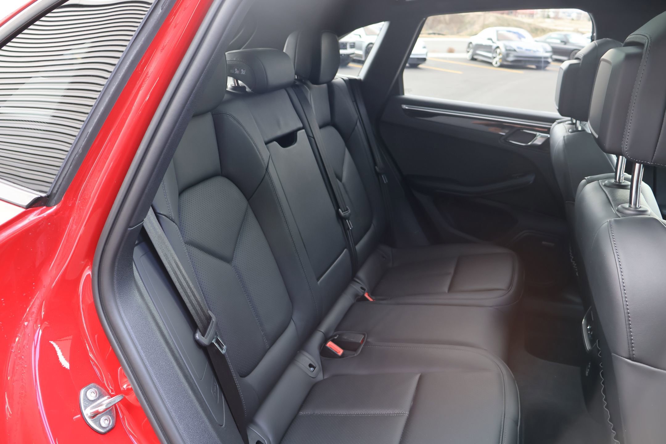 Used 2024 Porsche Macan Turbo image 25