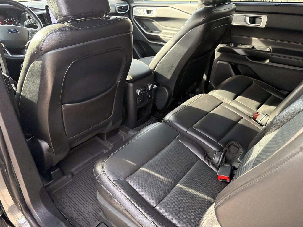 Used 2020 Ford Explorer Limited w/ Class III Trailer Tow Package AWD/4WD image 17