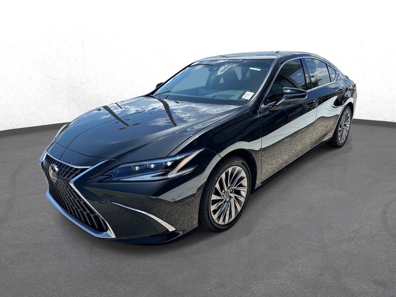 Certified 2022 Lexus ES 350 Ultra Luxury w/ Accessory Package 2 FWD image 7