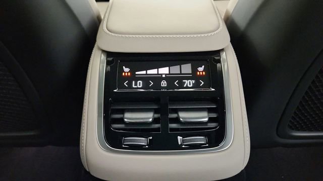 Used 2025 Volvo XC90 B6 Plus w/ Protection Package Premier AWD/4WD image 33