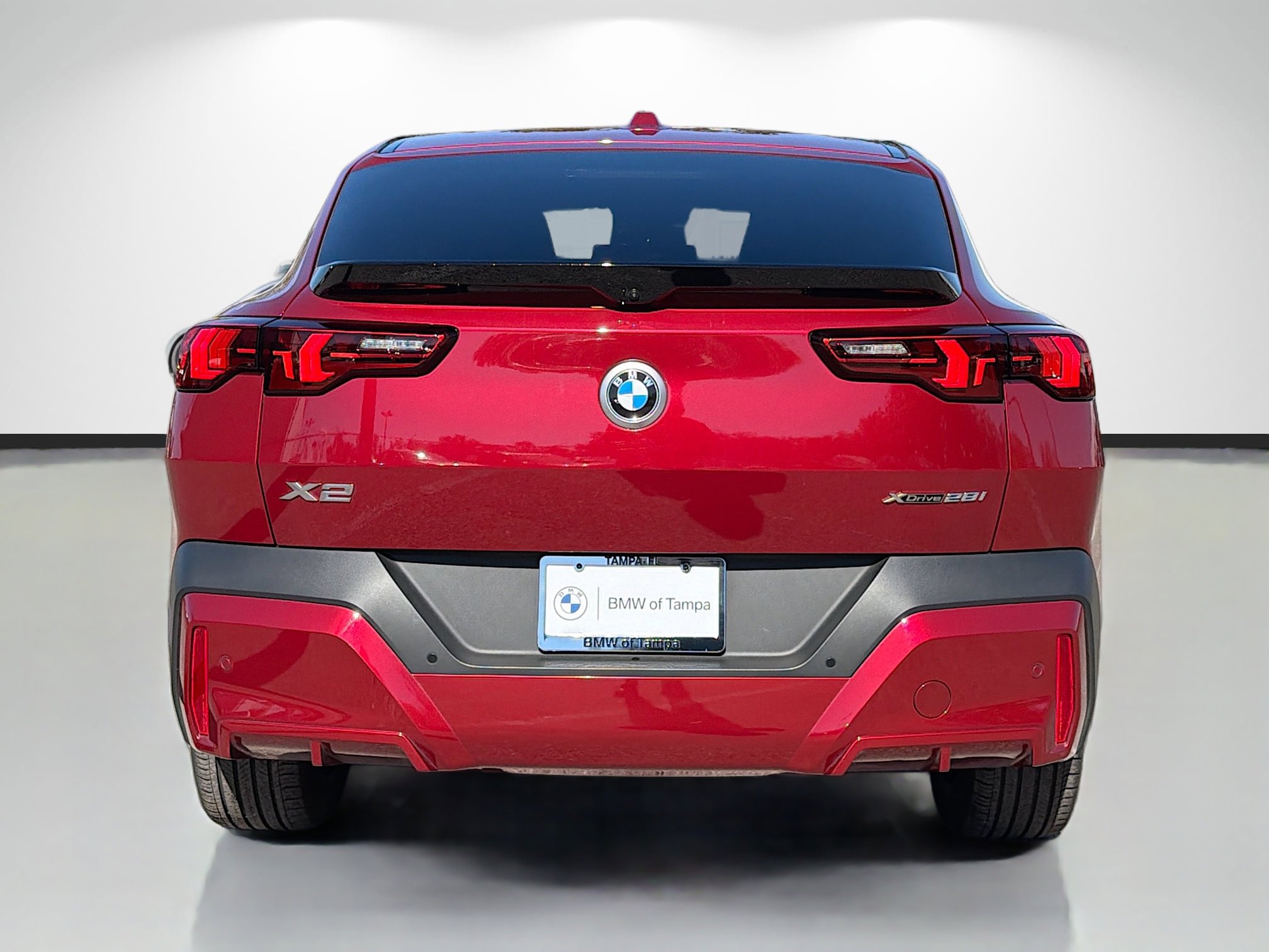 Used 2025 BMW X2 xDrive28i image 4