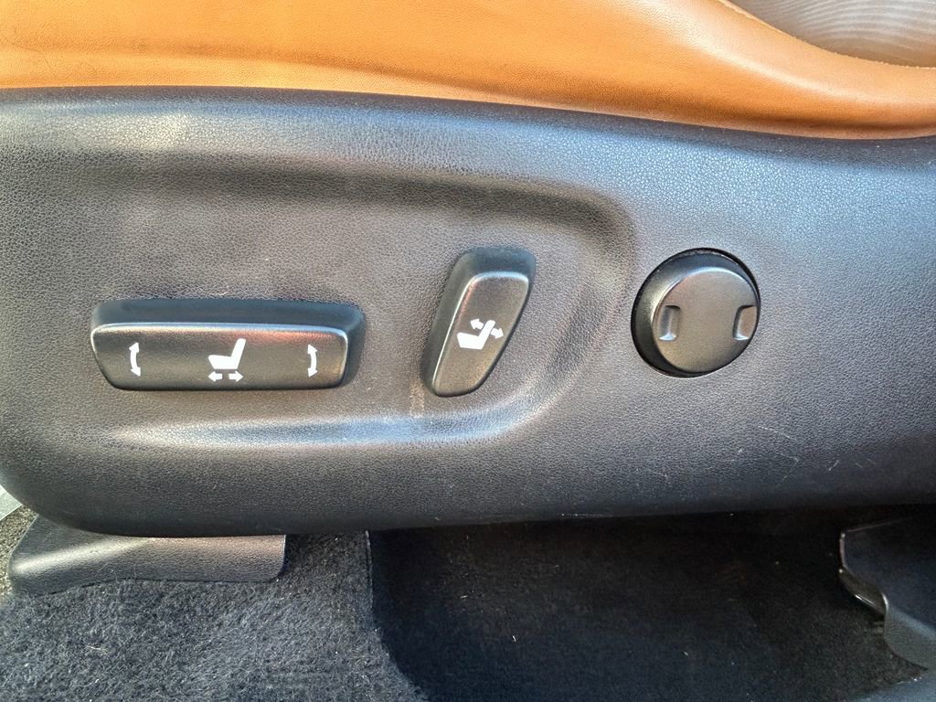 Used 2012 Lexus CT 200h Premium image 16