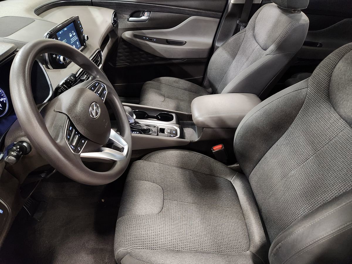 Used 2019 Hyundai Santa Fe SE image 29