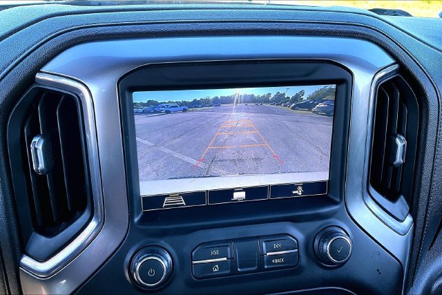 Used 2020 Chevrolet Silverado 1500 LT w/ Texas Edition AWD/4WD image 15