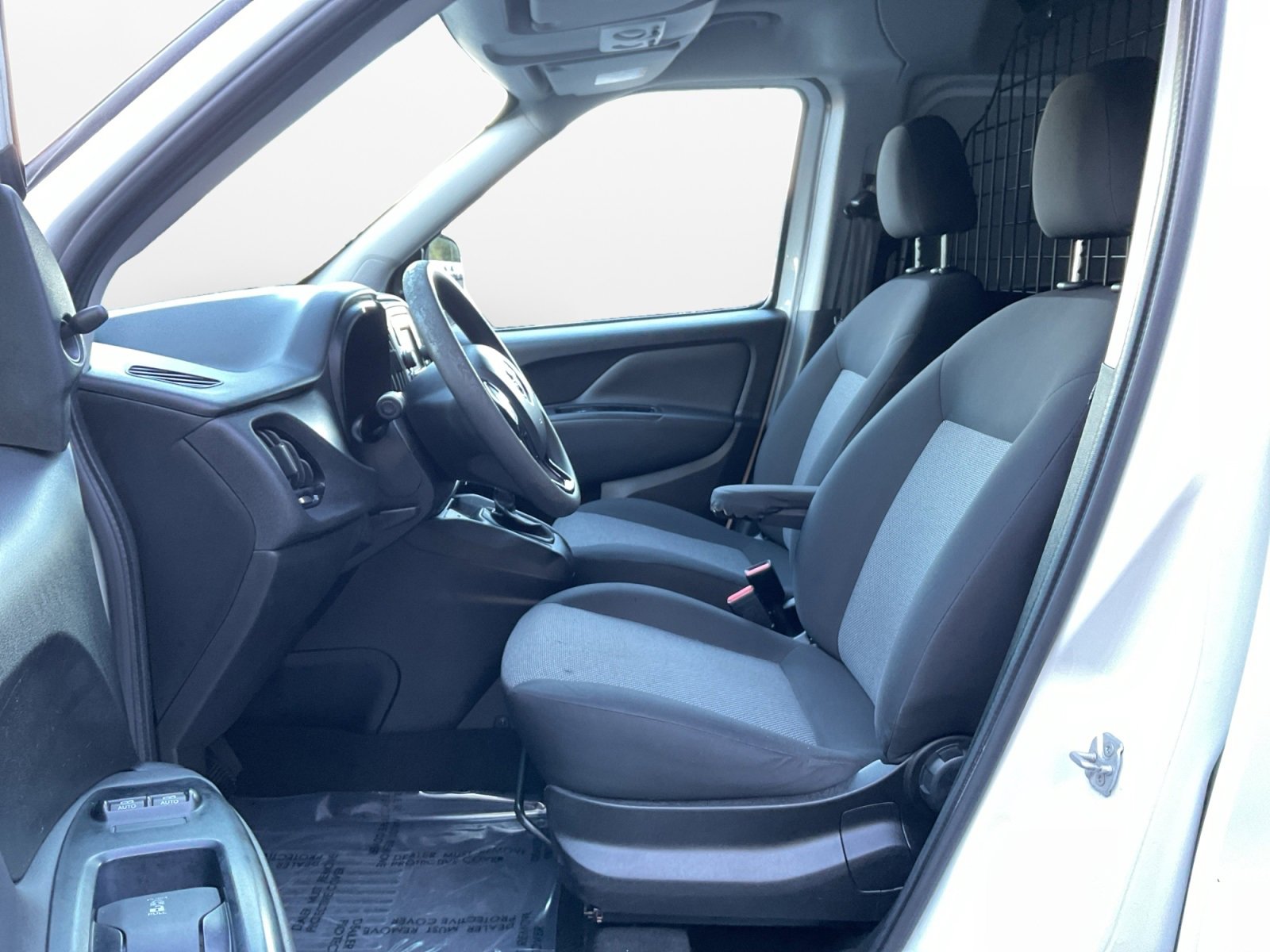 Used 2019 RAM ProMaster City Tradesman image 9