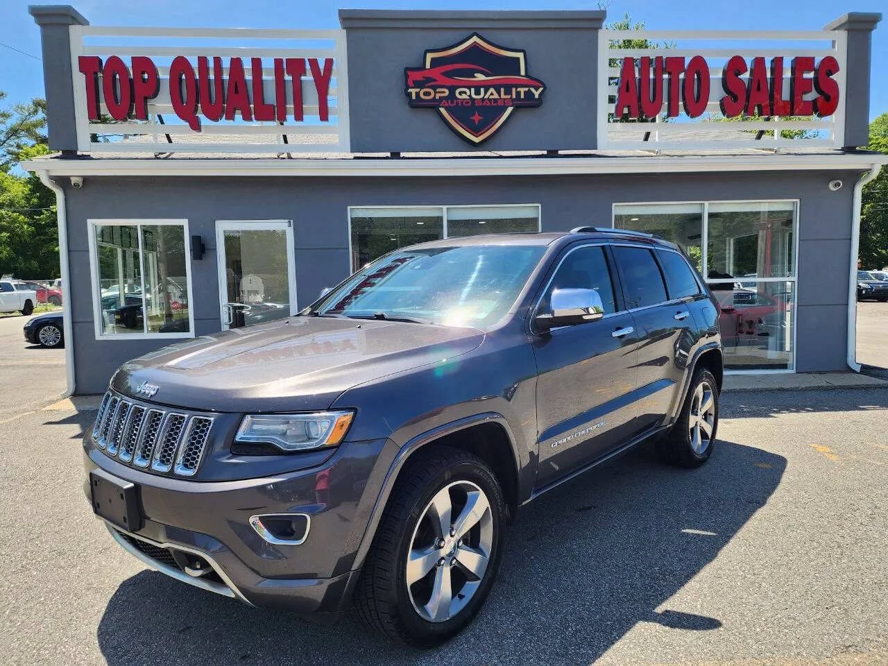 Used 2014 Jeep Grand Cherokee Overland w/ Advanced Technology Group