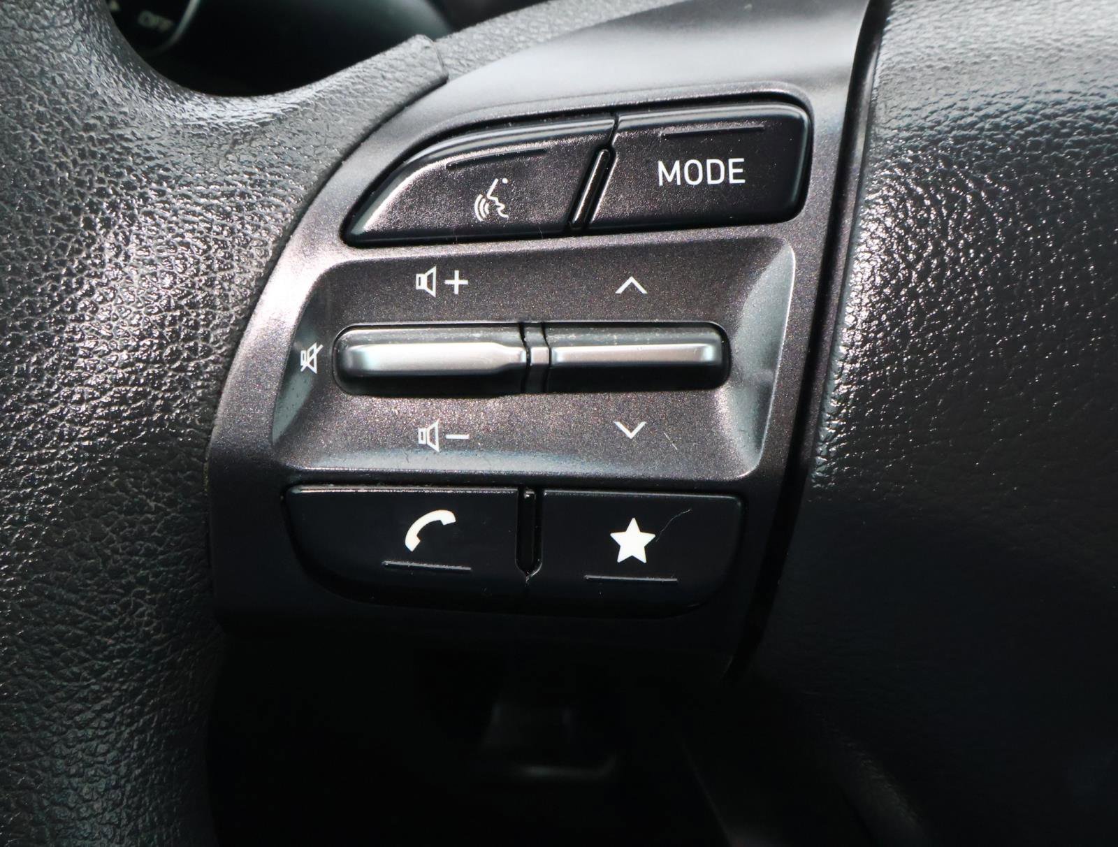 Used 2022 Hyundai Kona SEL w/ Cargo Package image 22