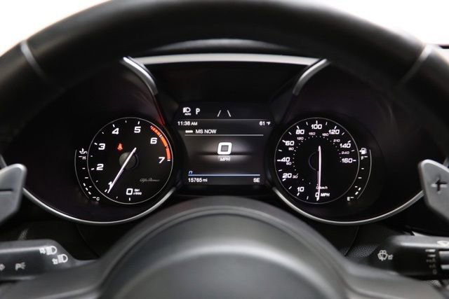 Used 2023 Alfa Romeo Giulia Veloce RWD image 24