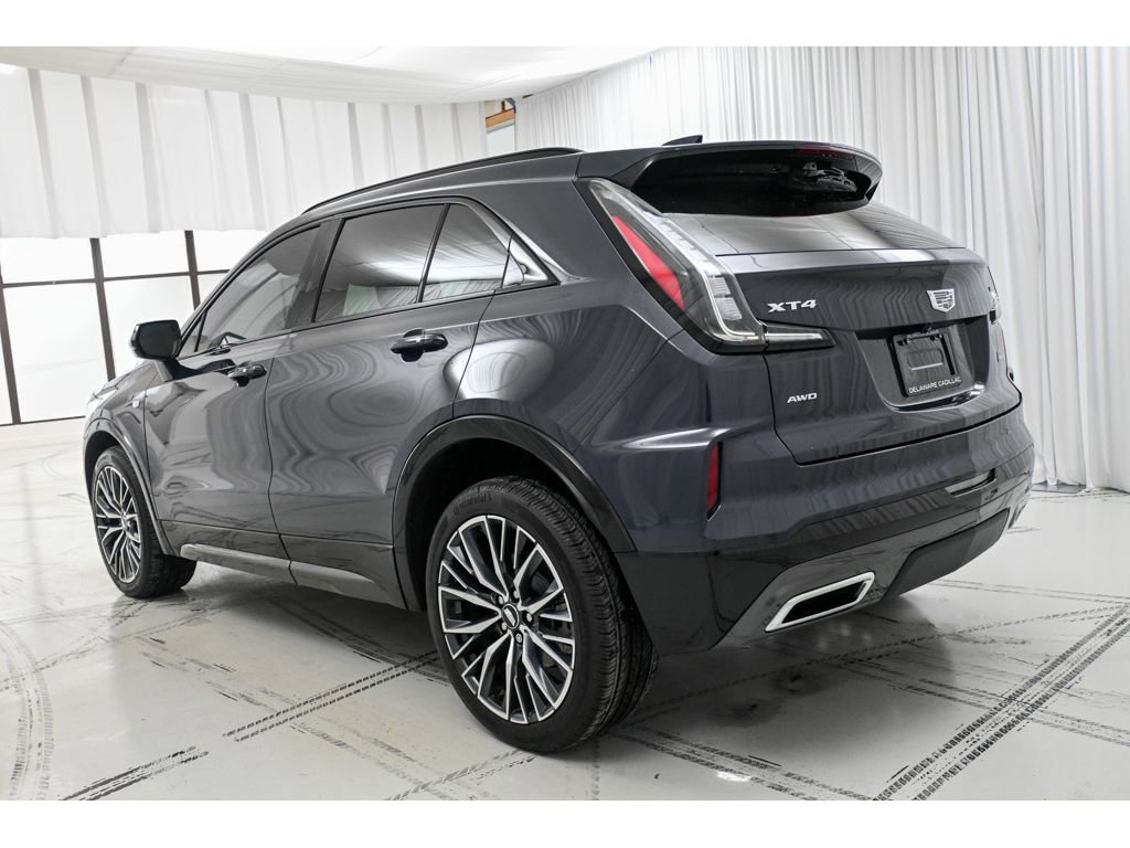 Used 2024 Cadillac XT4 Sport image 5