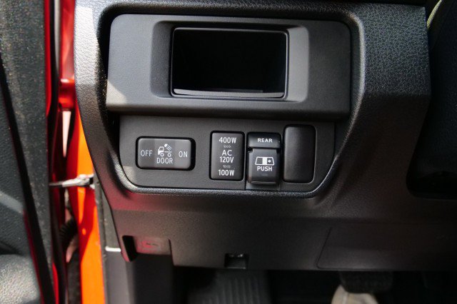 Used 2017 Toyota Tacoma TRD Sport w/ Premium & Technology Package AWD/4WD image 22
