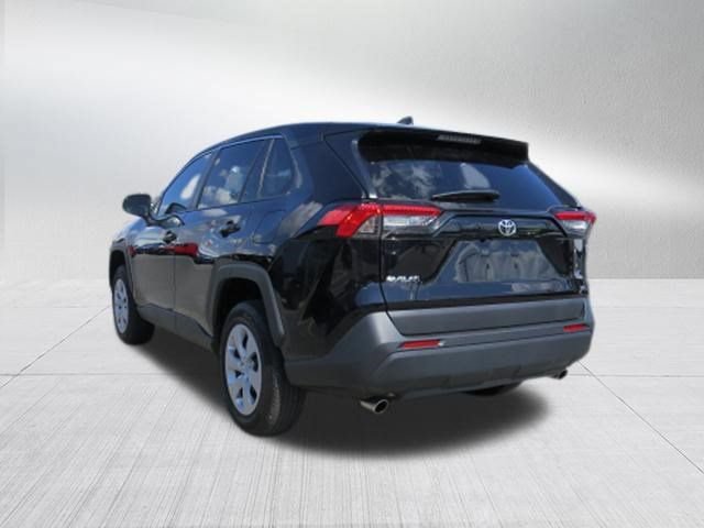 Used 2025 Toyota RAV4 LE FWD image 5