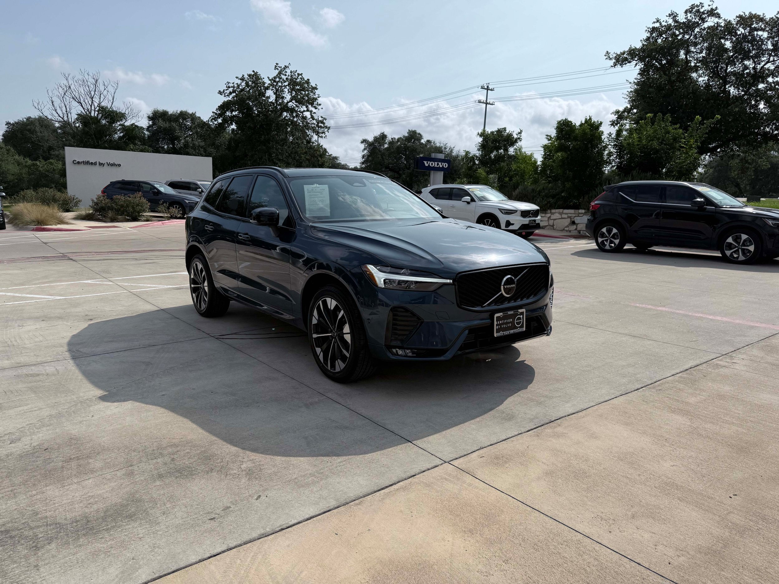Certified 2026 Volvo XC60 B5 Plus AWD/4WD image 8
