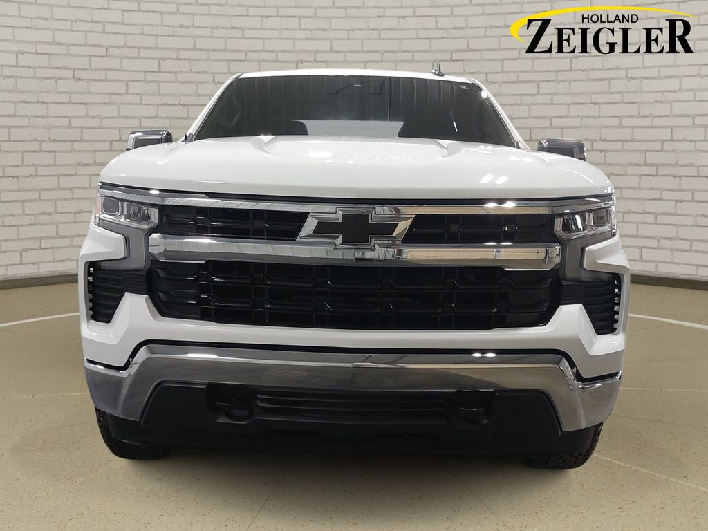 Used 2024 Chevrolet Silverado 1500 LT AWD/4WD image 2
