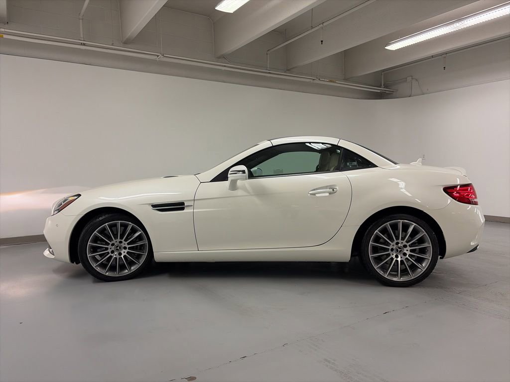 Used 2020 Mercedes-Benz SLC 300 image 5