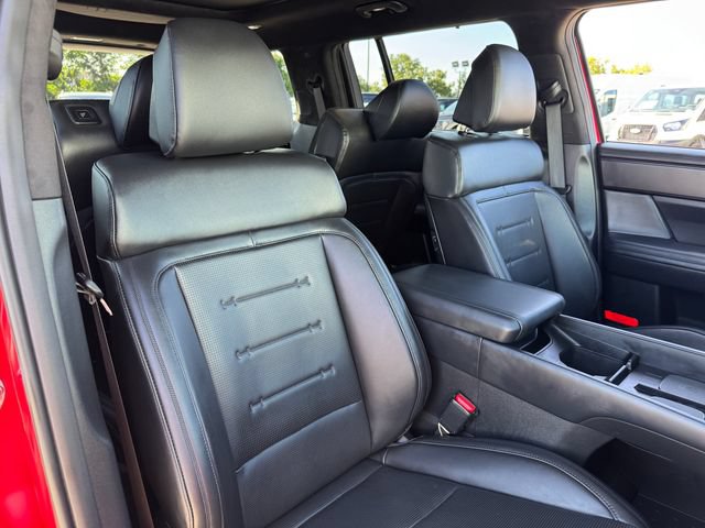 Used 2025 Hyundai Santa Fe Calligraphy AWD/4WD image 22