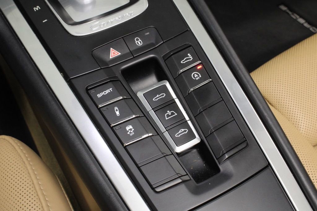 Used 2016 Porsche 911 Carrera S image 30