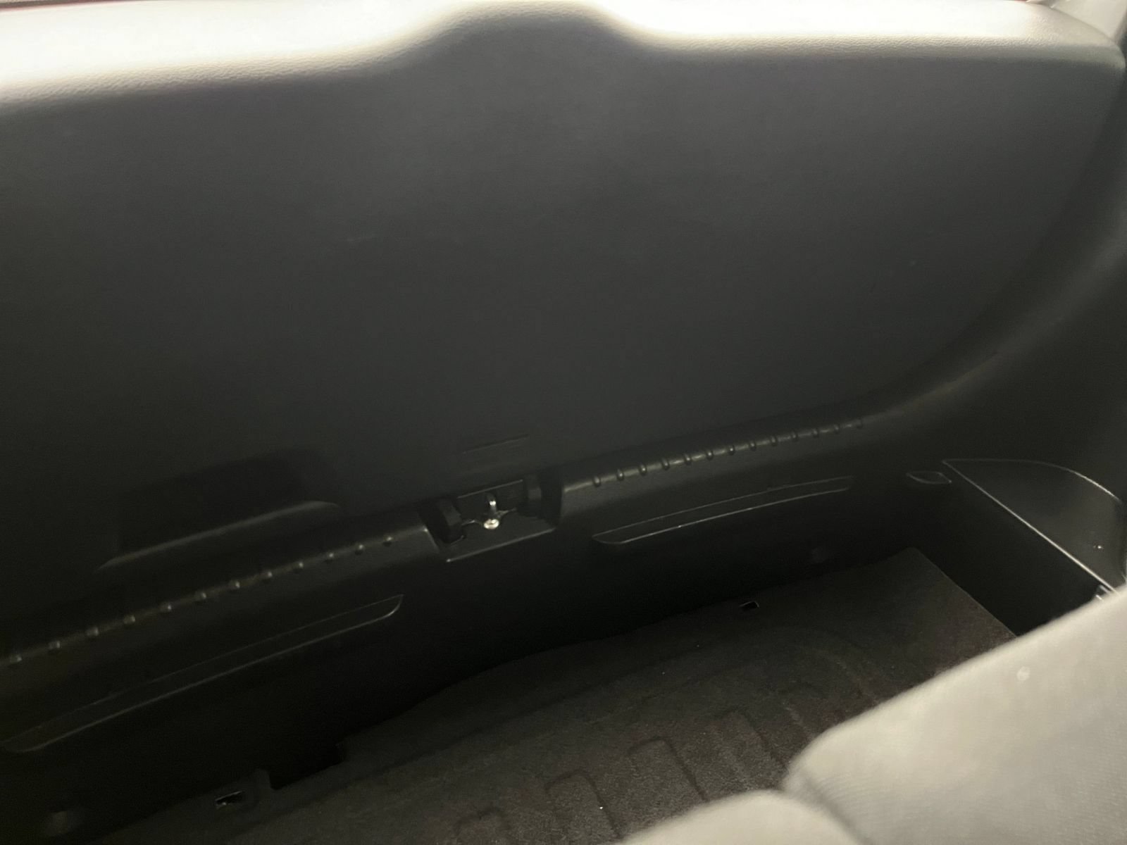 Used 2025 Kia Soul LX w/ LX Technology Package FWD image 28