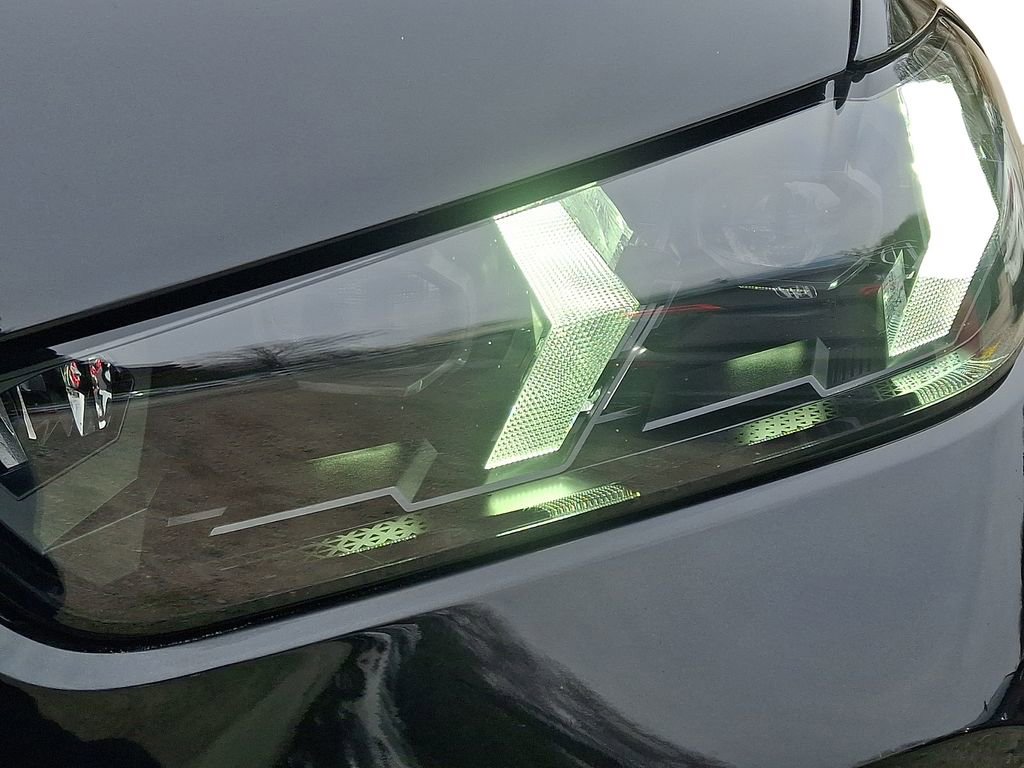 Used 2026 BMW X5 xDrive40i w/ Executive Package image 10