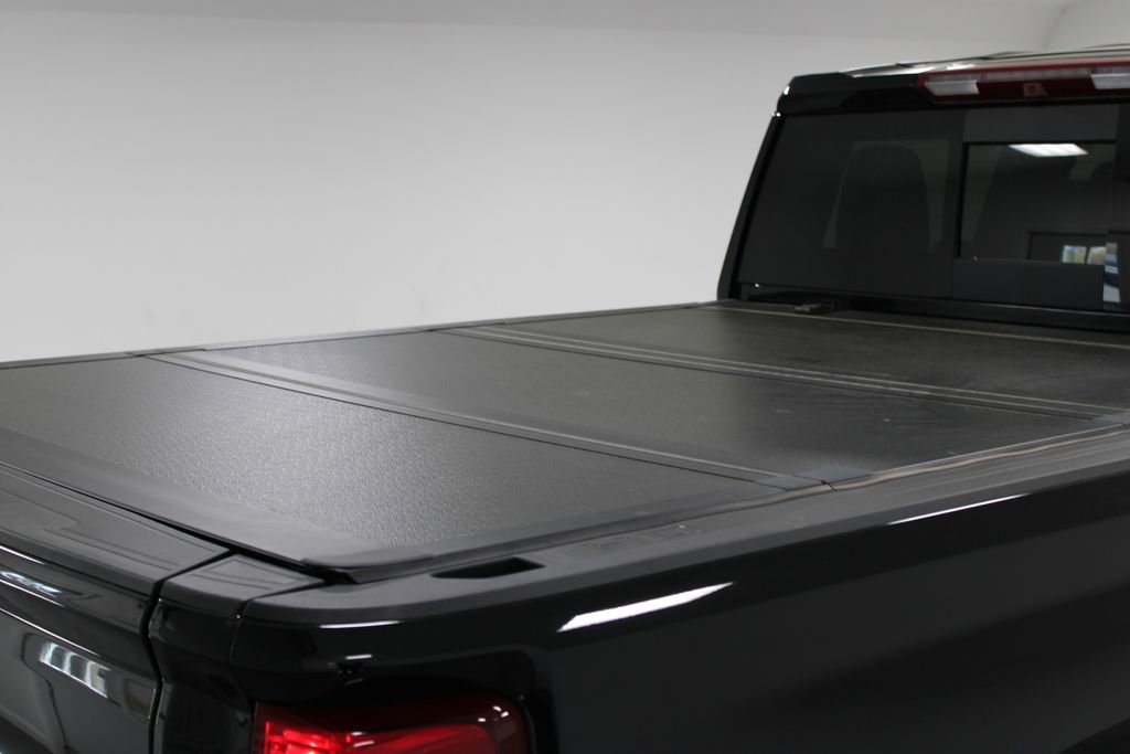 Used 2023 Chevrolet Silverado 2500 LT w/ Midnight Edition image 16