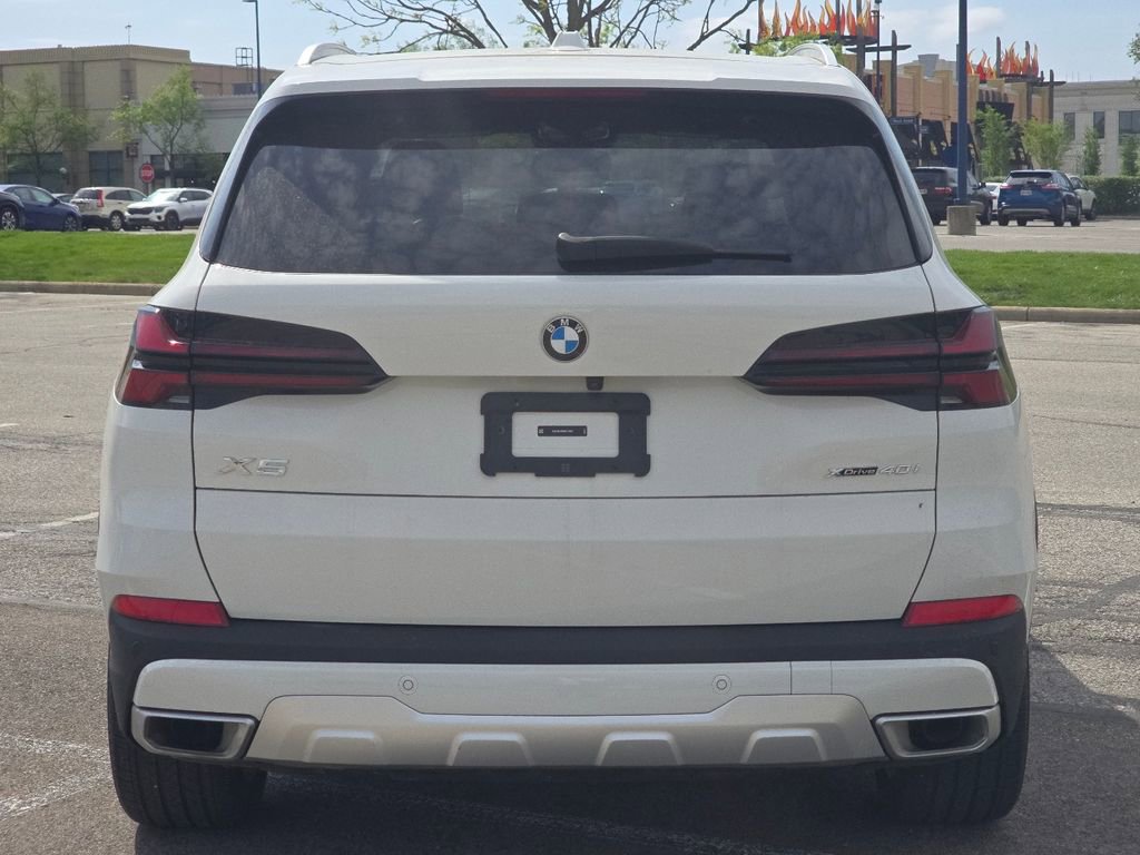 Used 2024 BMW X5 xDrive40i w/ Premium Package image 15