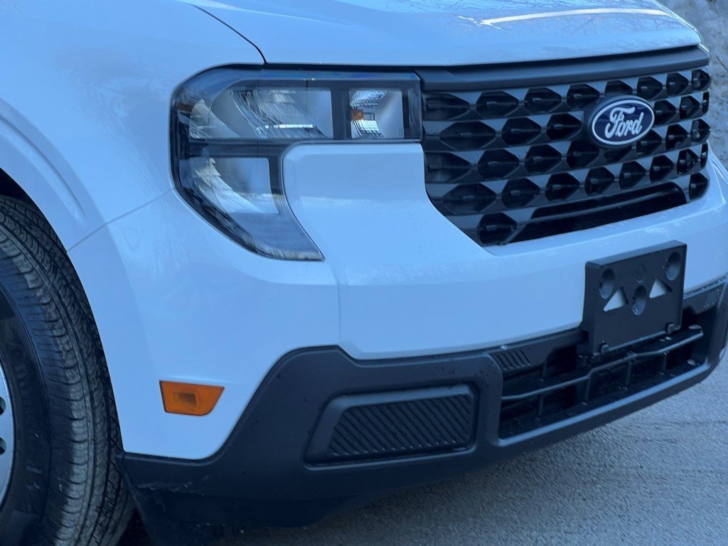 Used 2025 Ford Maverick XL image 8