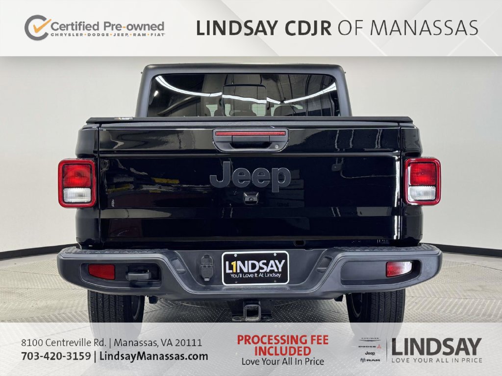 Certified 2024 Jeep Gladiator Sport AWD/4WD image 8