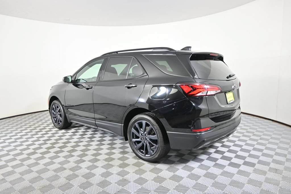 Used 2024 Chevrolet Equinox RS w/ RS Leather Package AWD/4WD image 4